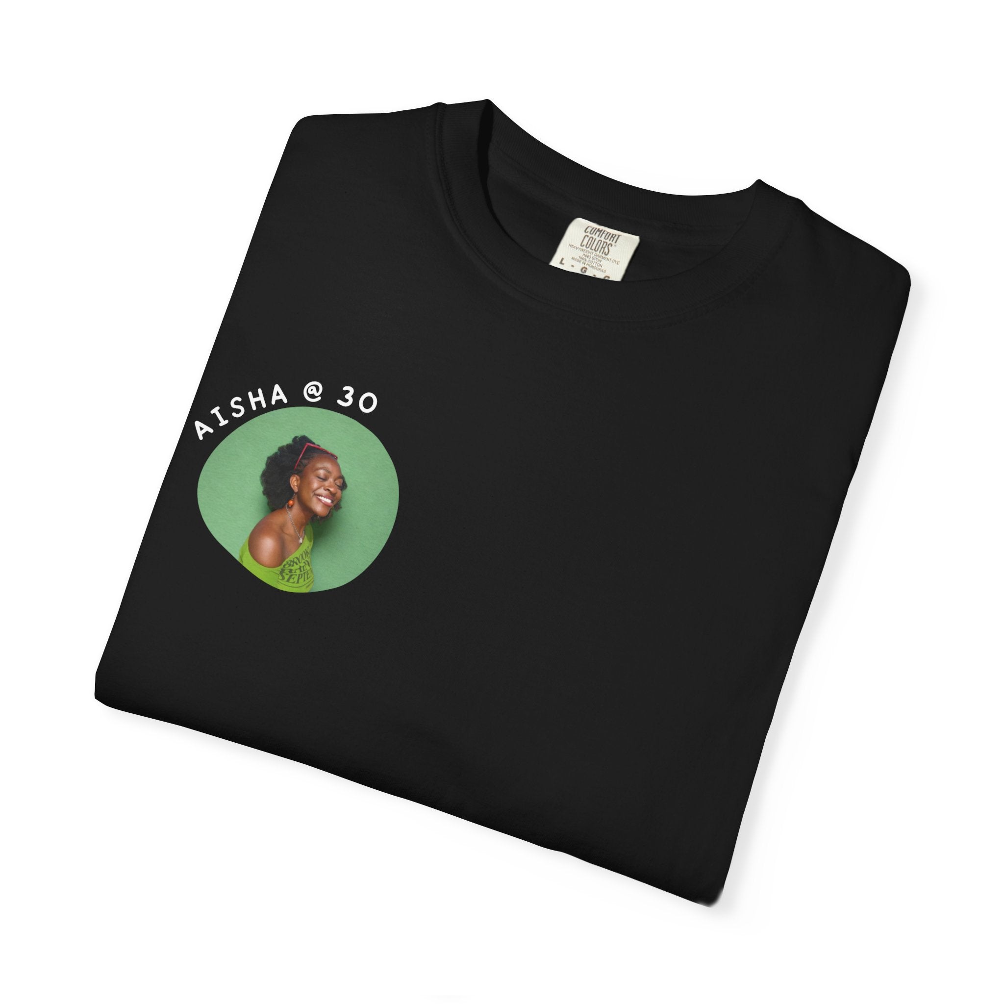 Minimal Portrait Tee — Green Circle Photo Graphic T-Shirt